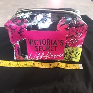 Victoria secret Wildflower mesh makeup bag NWT